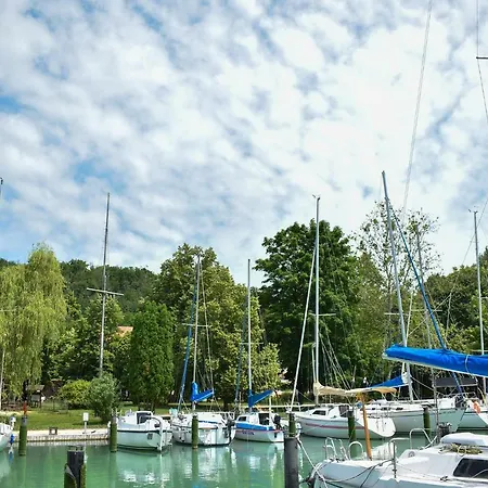 Yacht Club Szálloda Tihany